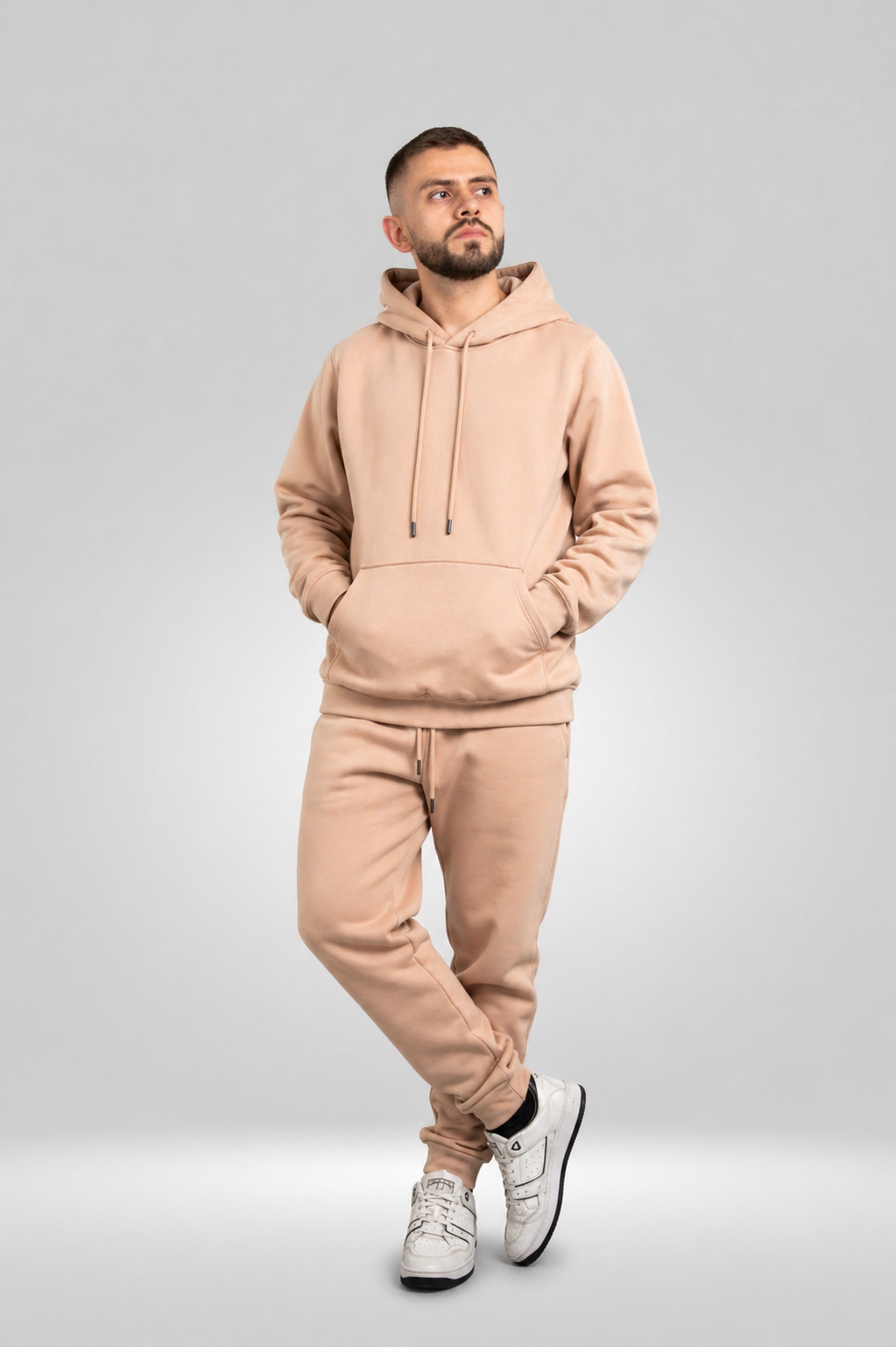 Conjunto buzo sin cierre y sudadera