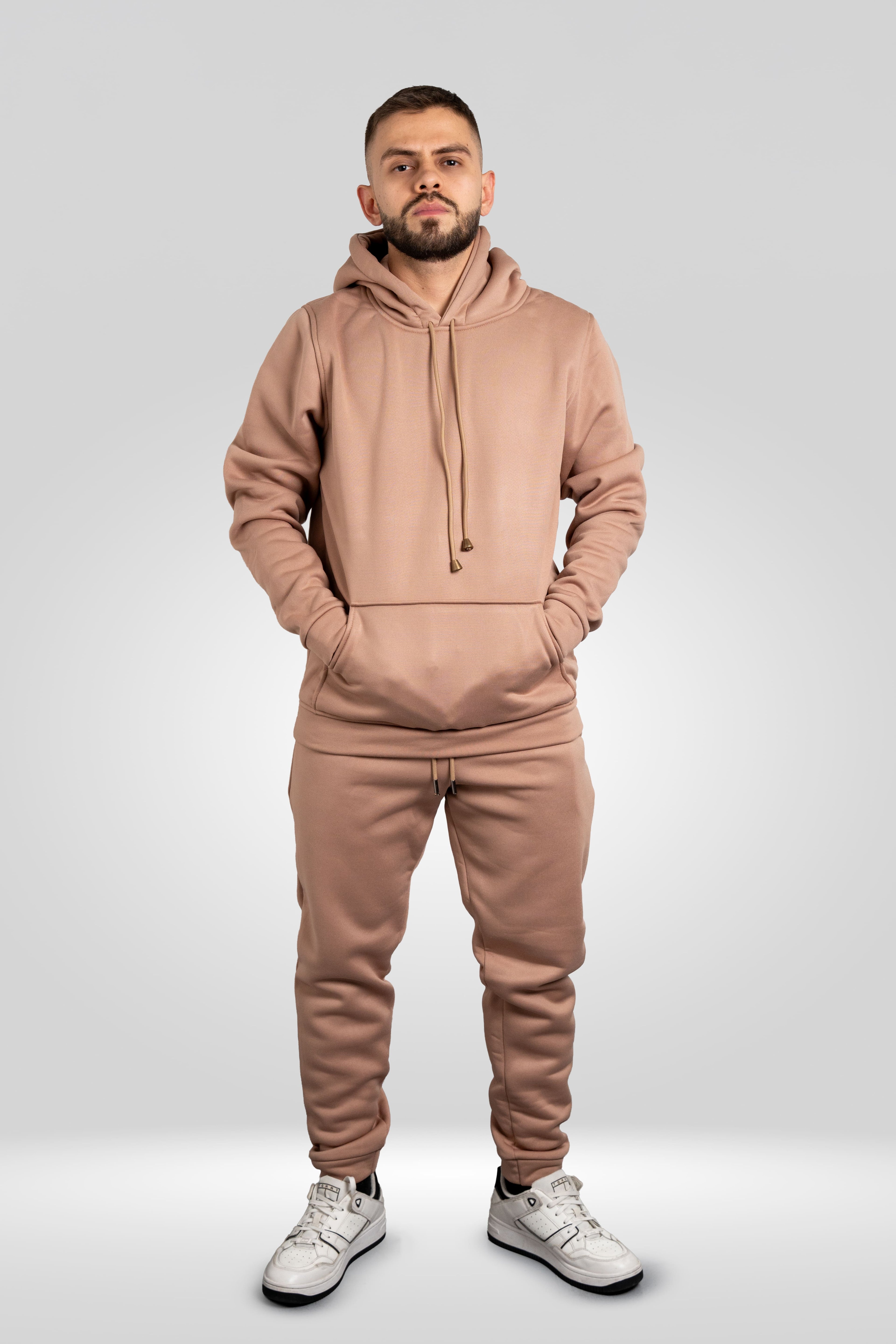 Conjunto buzo sin cierre y sudadera